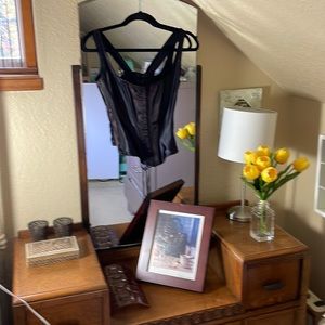 Victoria’s Secret Black Corset - Size Medium